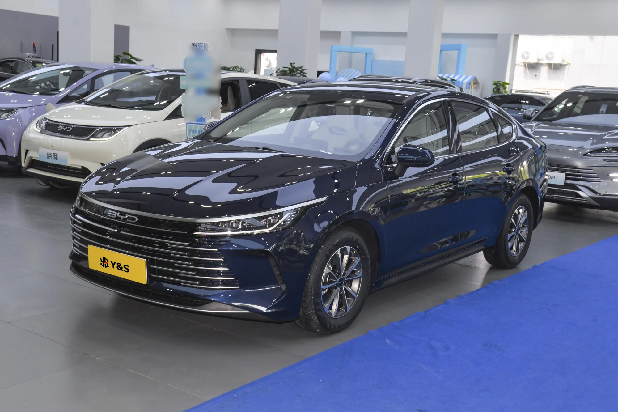 BYD Destroyer 05 DM-i Honor Edition 55KM Luxury
