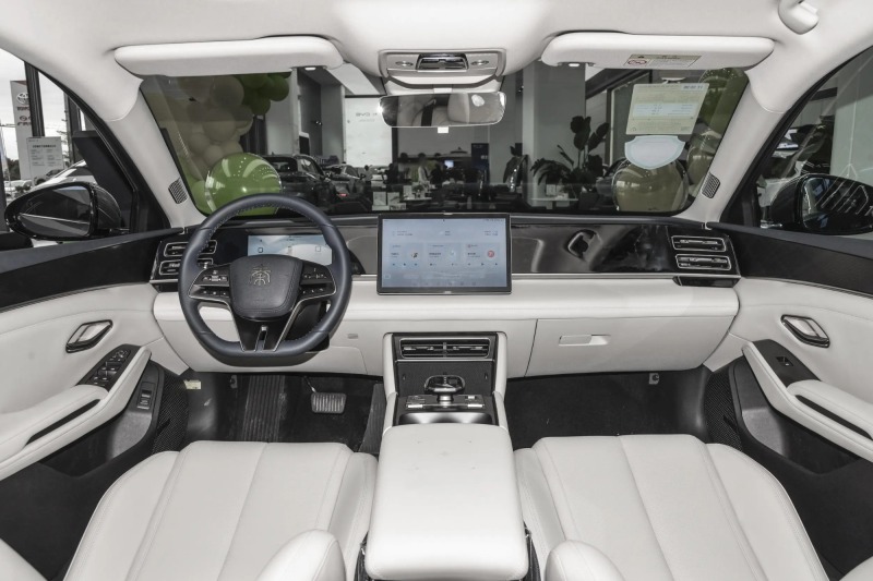 BYD Qin L DM-i 120KM Leading type