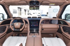 Yangwang U8 Luxury Version