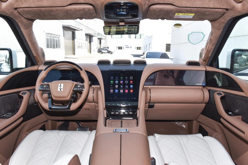 Yangwang U8 Luxury Version
