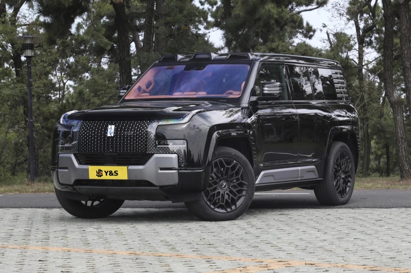 Yangwang U8 Luxury Version