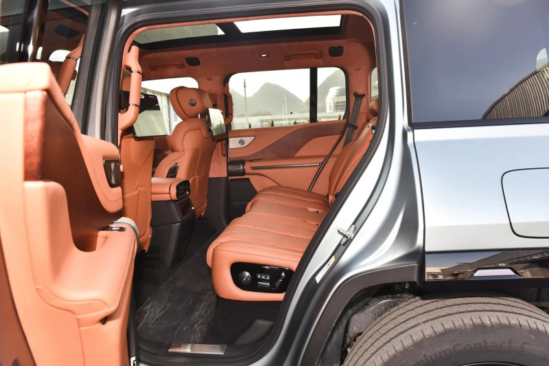 Yangwang U8 Luxury Version