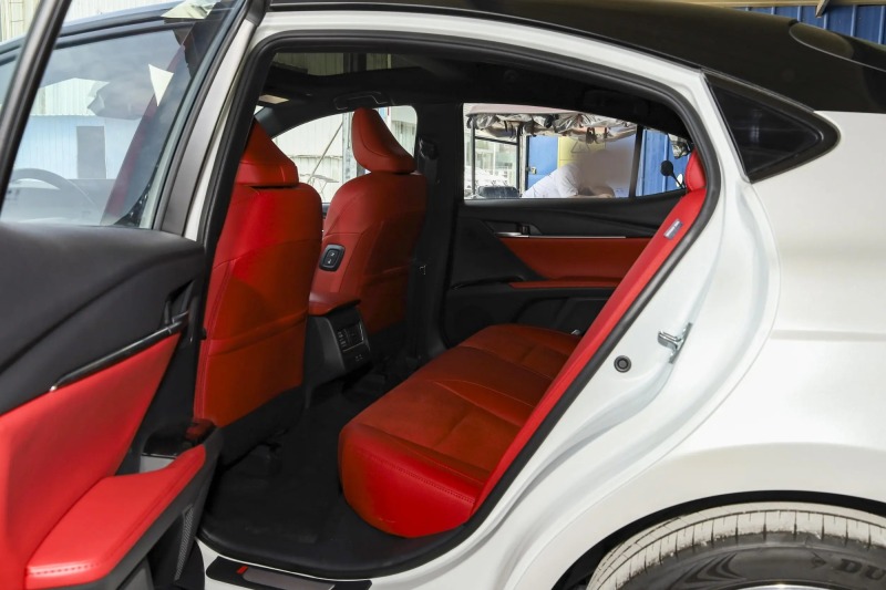 Toyota Camry 2.0S Sports version