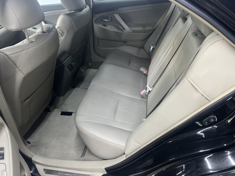 Jun.2016 Toyota Camry 2.0G Luxury Version