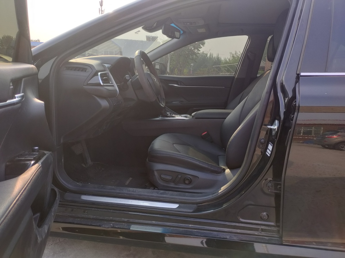 Aug.2021 Toyota Camry dual engine 2.5HGVP Leading Version