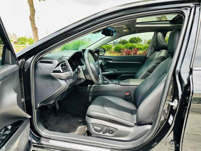 Mar.2022 Toyota Camry 2.5G Luxury Version
