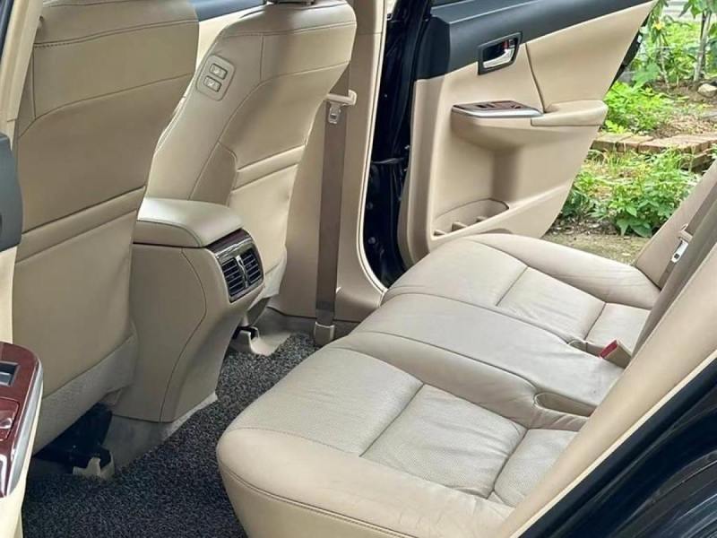 Aug.2012 Toyota Camry 2.5G Luxury Version