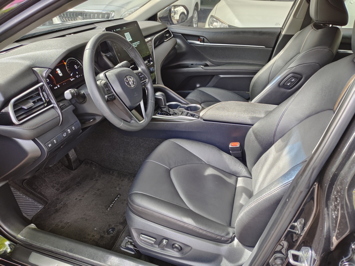 Jan.2022 Toyota Camry 2.5G Luxury Version