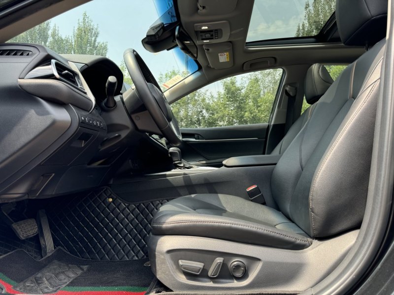 Oct.2021 Toyota Camry 2.5G Luxury Version