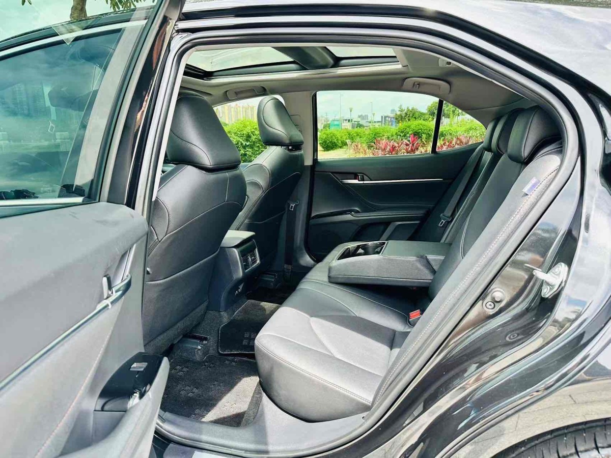 Mar.2022 Toyota Camry 2.5G Luxury Version