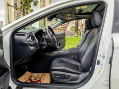 Jan.2019 Toyota Camry 2.0G Luxury Version