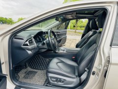 Jul.2019 Toyota Camry 2.0G Luxury Version