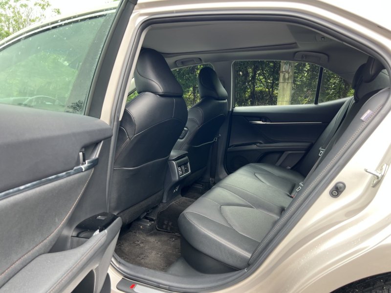 Jun.2021 Toyota Camry dual engine 2.5HG Luxury Version