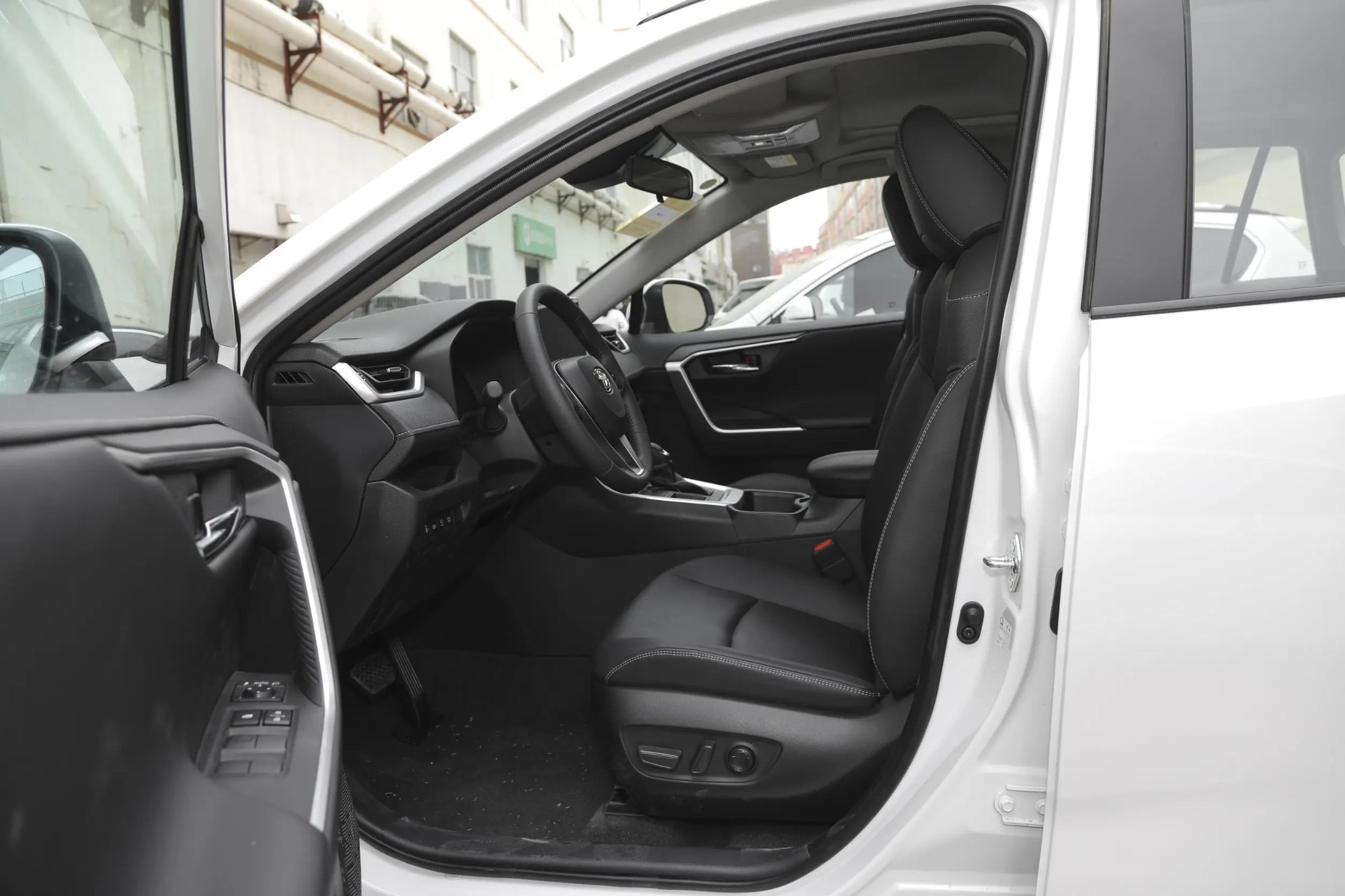 Toyota RAV4 2.0L CVT 2WD 20th Anniversary Platinum Commemorative Edition