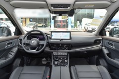 Dongfeng Nissan X-TRAIL e-POWER Super hybrid dual motor 4WD black gold version