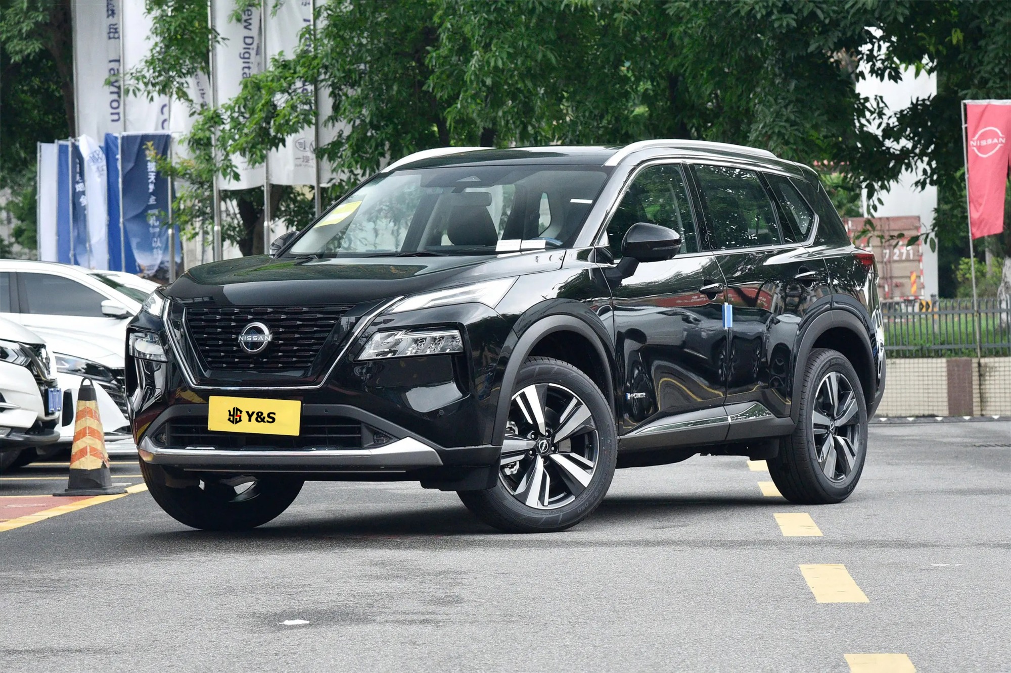 Dongfeng Nissan X-TRAIL e-POWER Super hybrid dual motor 4WD black gold version