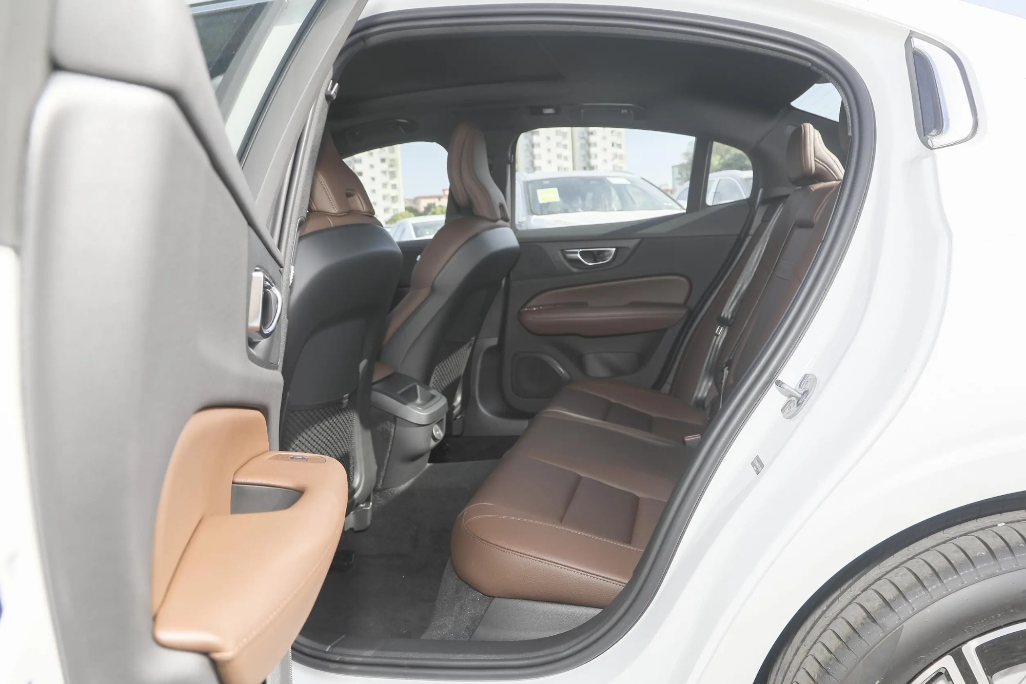 Volvo S60 2025 B4 Zhiyi Luxury Edition