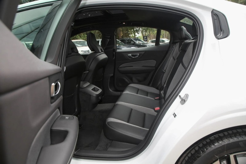 Volvo S60 2025 B4 Zhiya Sport Edition