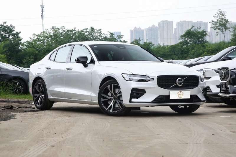 Volvo S60 2025 B4 Zhiya Sport Edition