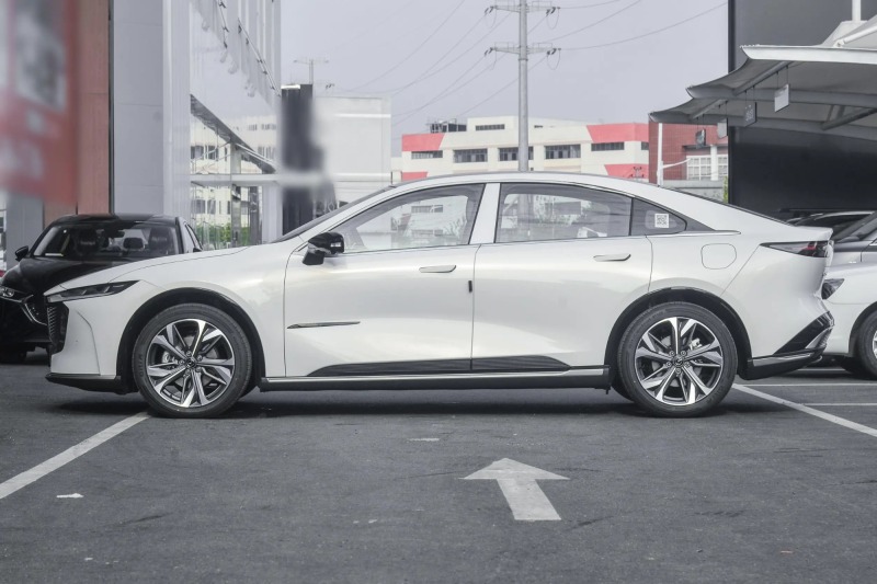 Mazda EZ-6 2024 Extended Range 200