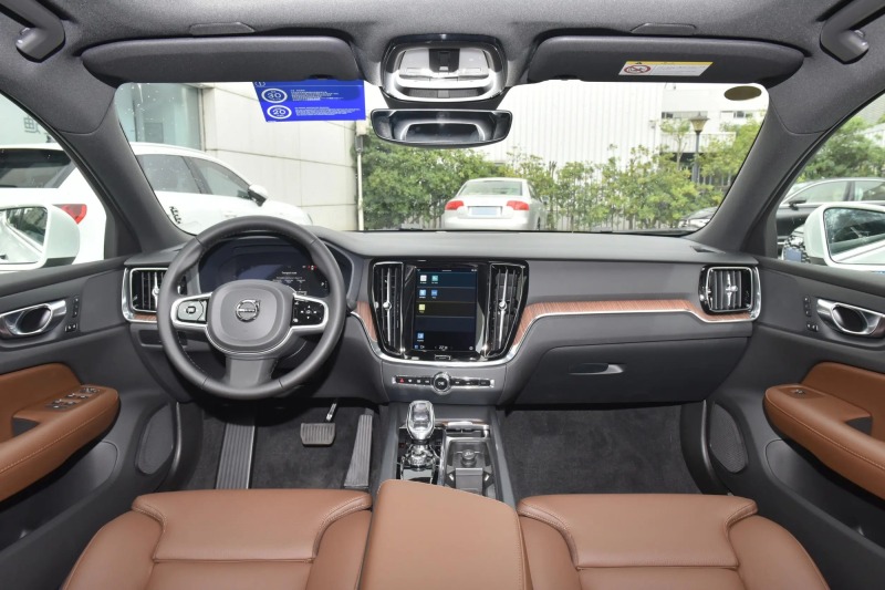 Volvo S60 2025 B4 Zhiyuan Luxury Edition