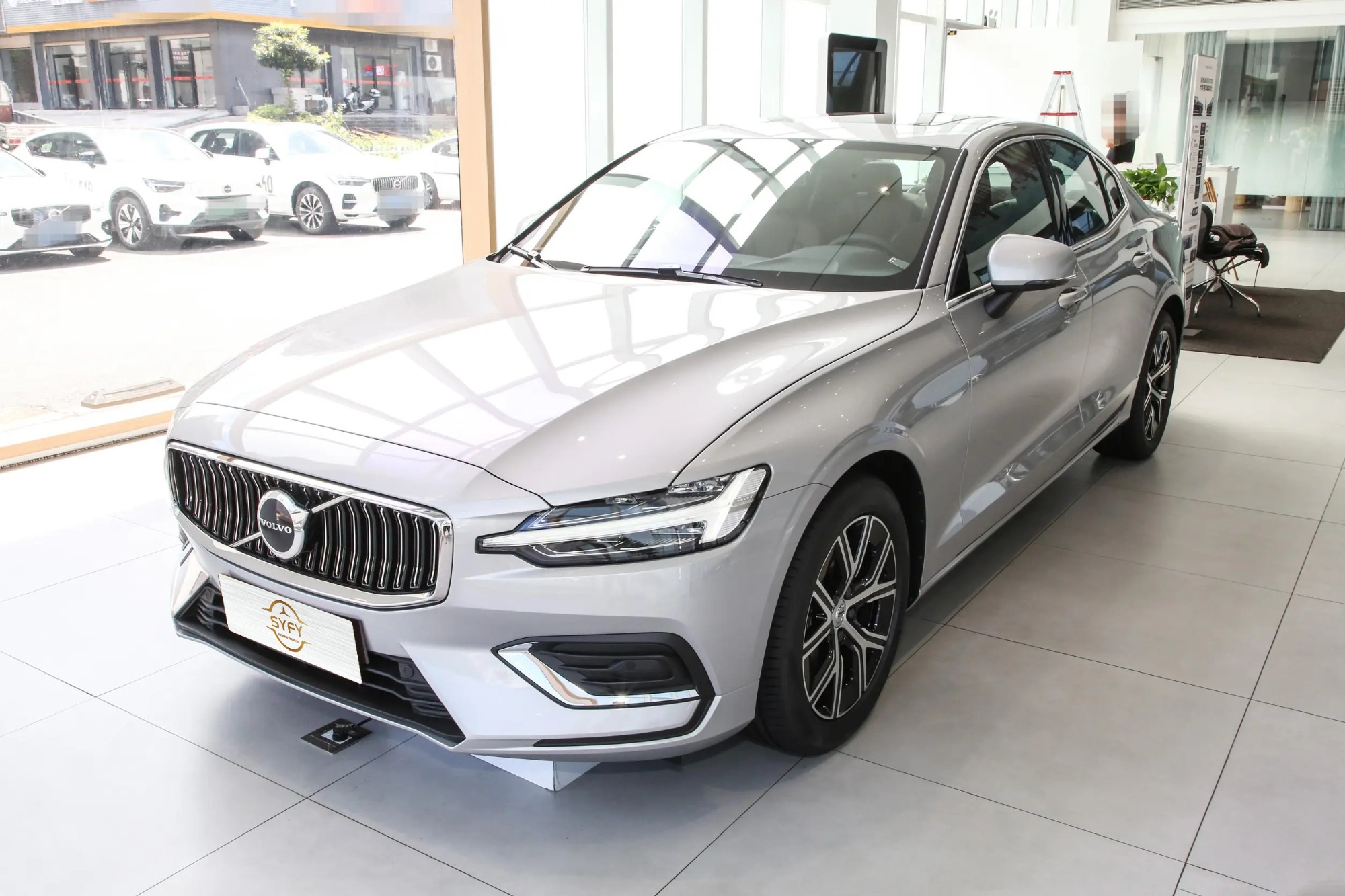 Volvo S60 2025 B4 Zhiyi Luxury Edition