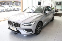 Volvo S60 2025 B4 Zhiyi Luxury Edition