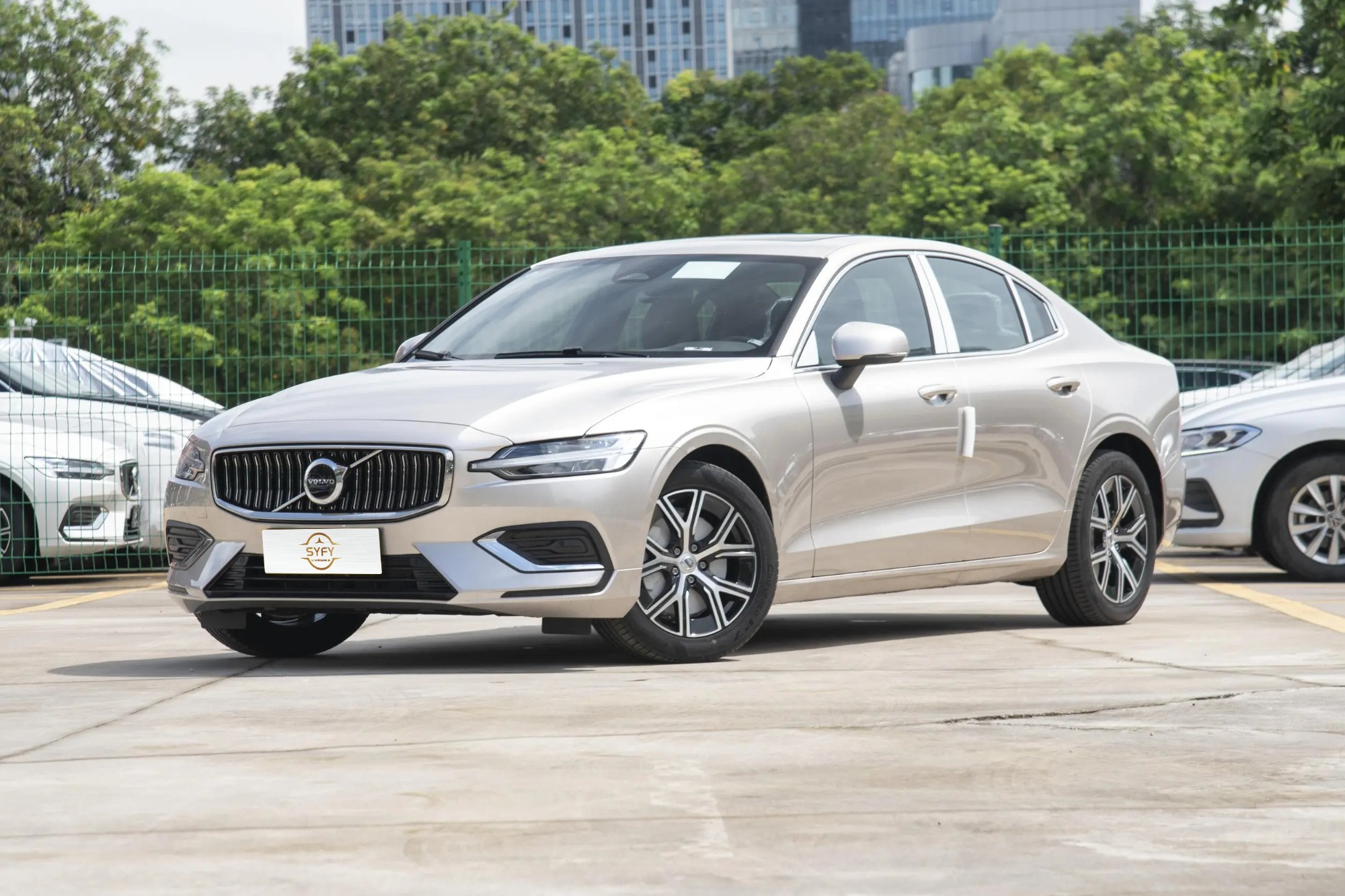 Volvo S60 2025 B4 Zhiyi Luxury Edition