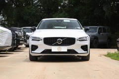 Volvo S60 2025 B4 Zhiyuan Sport Edition