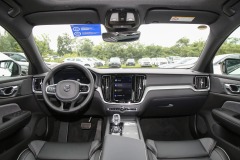 Volvo S60 2025 B4 Zhiyuan Sport Edition