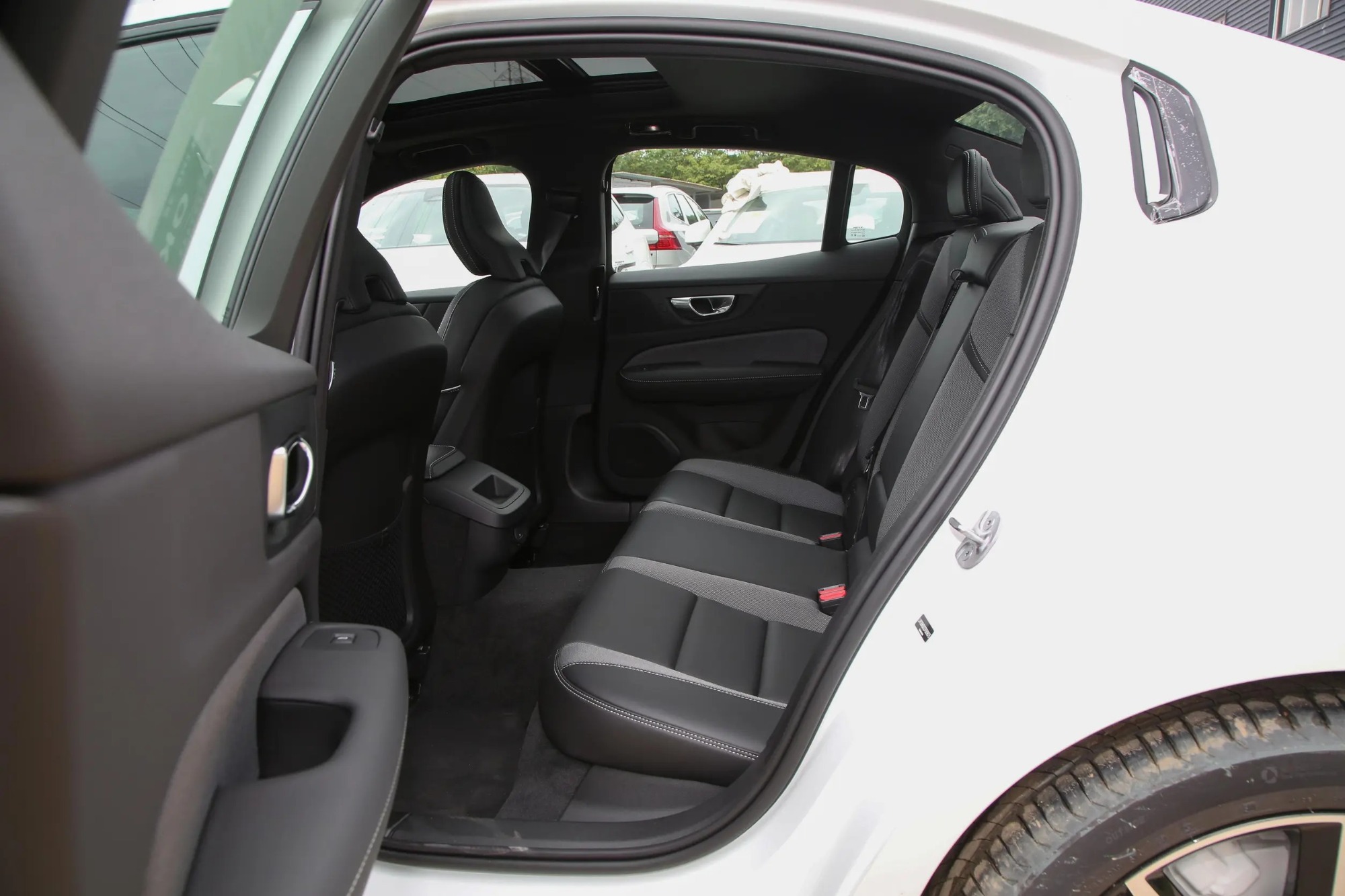 Volvo S60 2025 B4 Zhiyuan Sport Edition