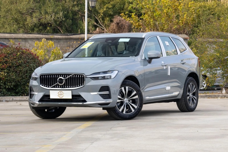 Volvo XC60 2025 B5 4WD Zhiyi Luxury Edition