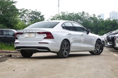 Volvo S60 2025 B4 Zhiya Sport Edition