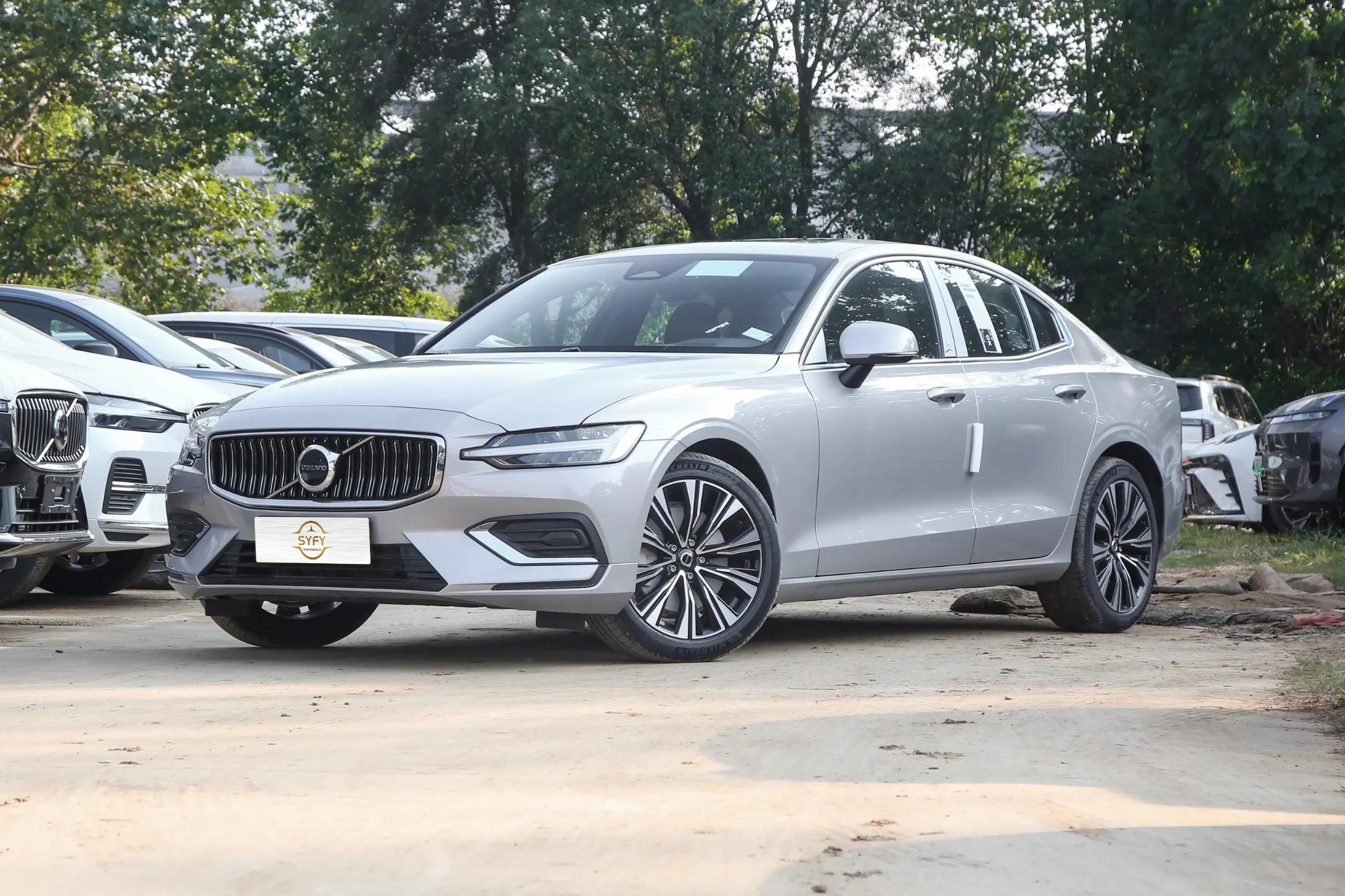 Volvo S60 2025 B4 Zhiyuan Luxury Edition
