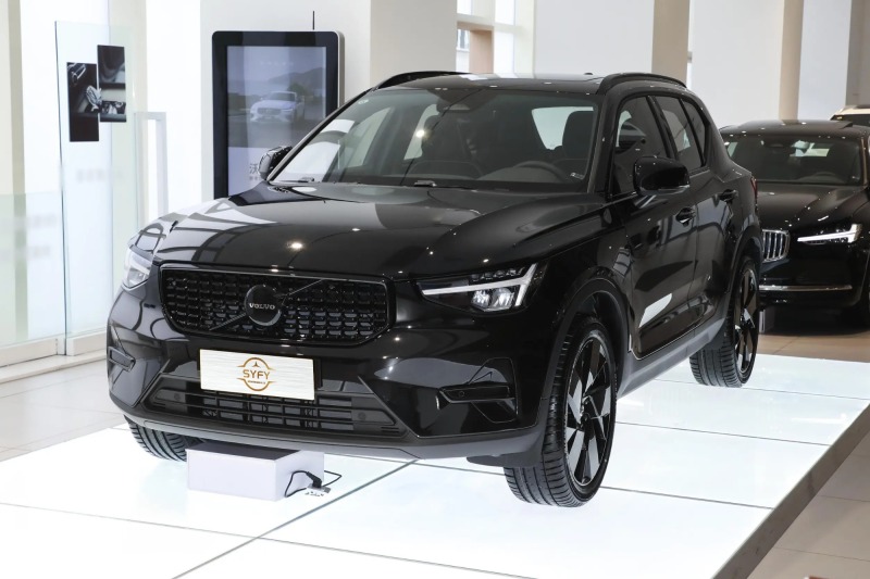 Volvo XC40 2025 B4 4WD Zhiyuan Polar Night Black Edition