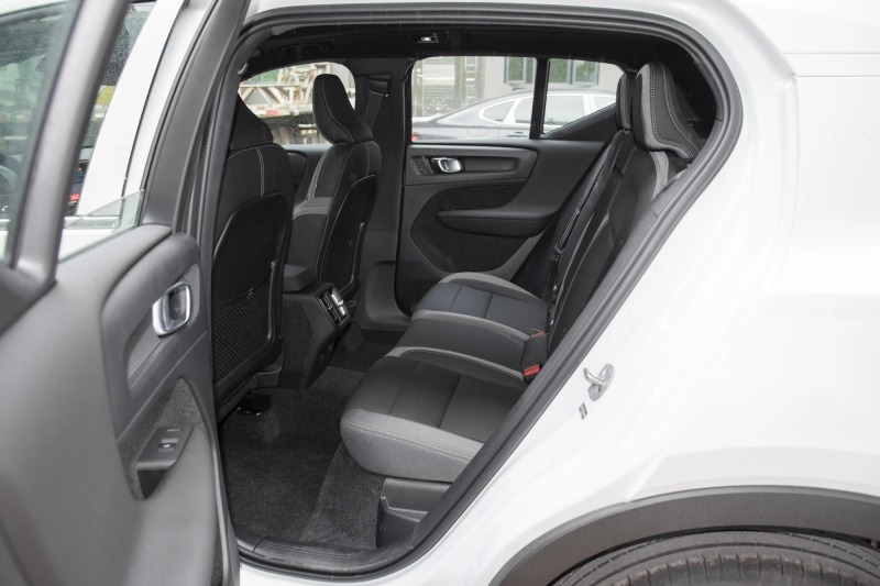 Volvo XC40 2025 B3 Zhiyuan Luxury Edition