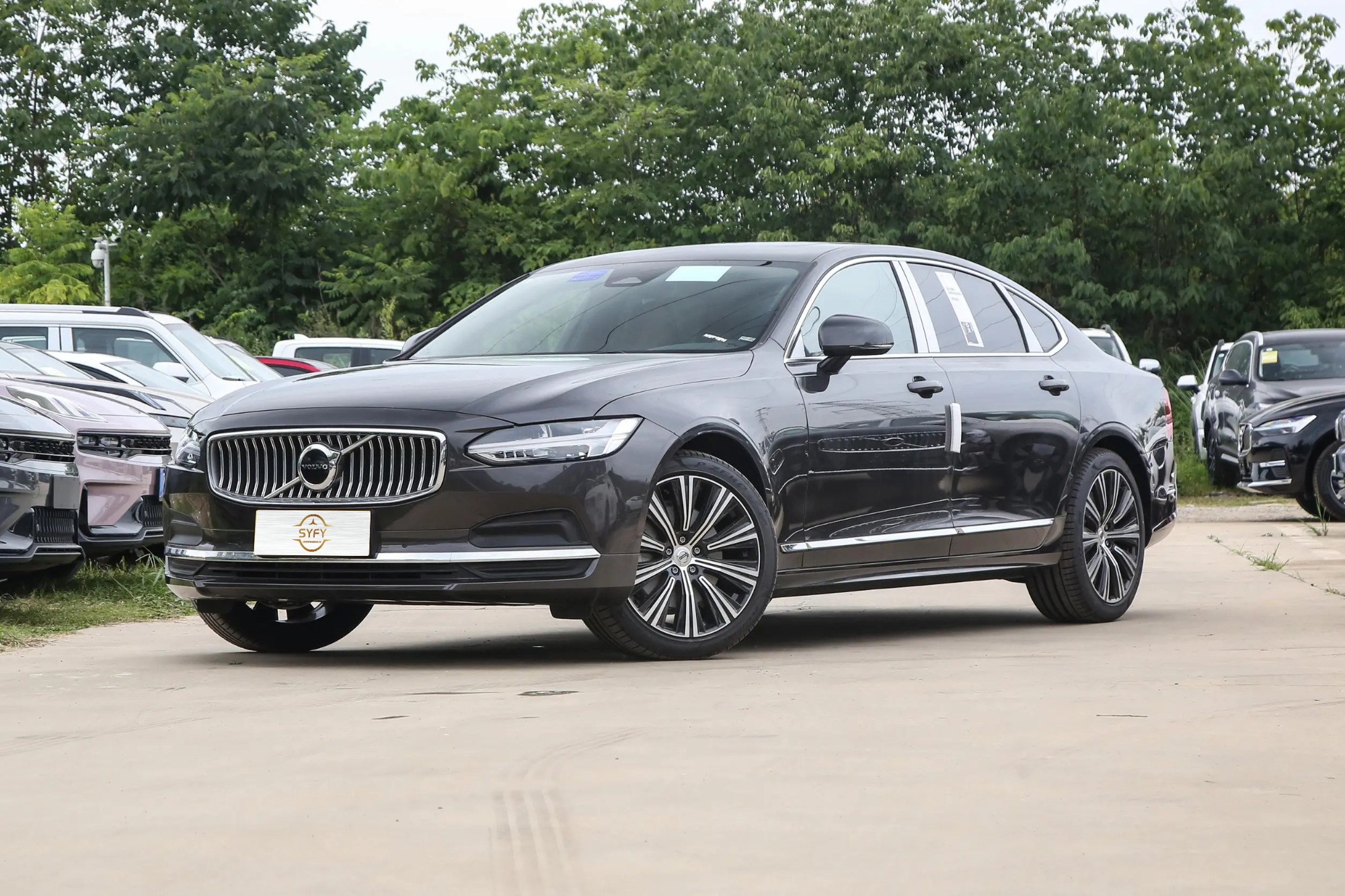 Volvo S90 2025 B5 Zhiyuan Luxury Edition