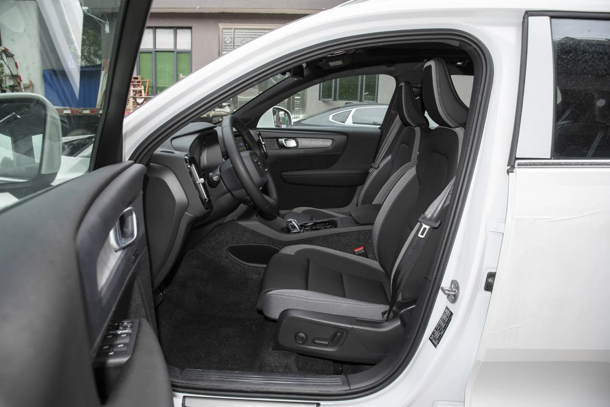Volvo XC40 2025 B3 Zhiyuan Luxury Edition