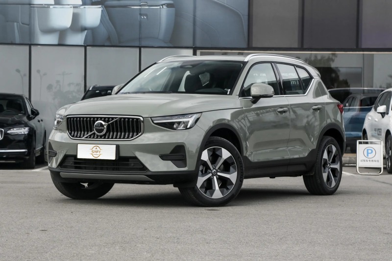 Volvo XC40 2025 B4 4WD Zhiyuan Sport Edition