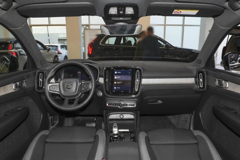 Volvo XC40 2025 B3 Zhiyuan Sport Edition