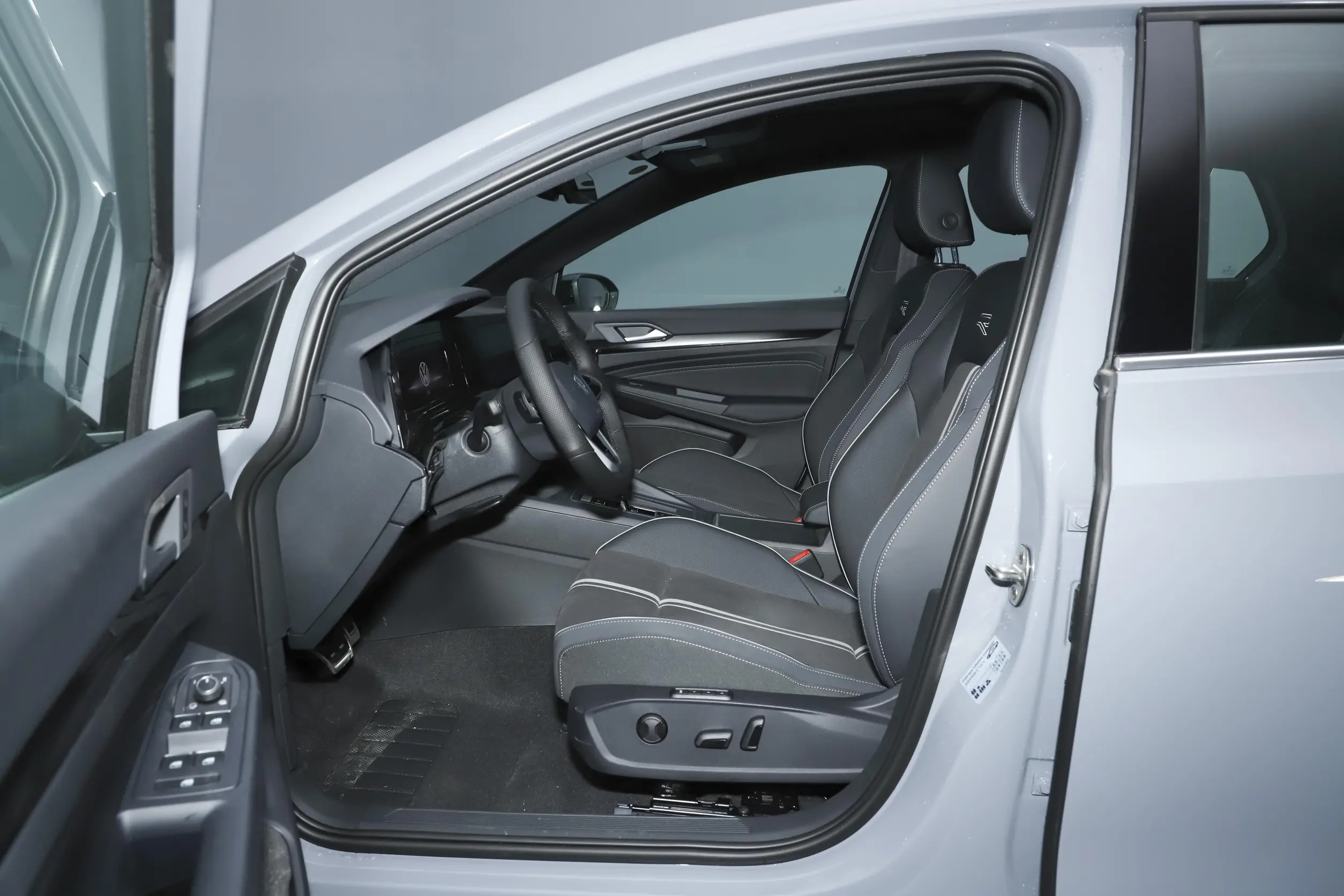 Volkswagen Golf 2023 facelift 280TS DSG R-Line Lite