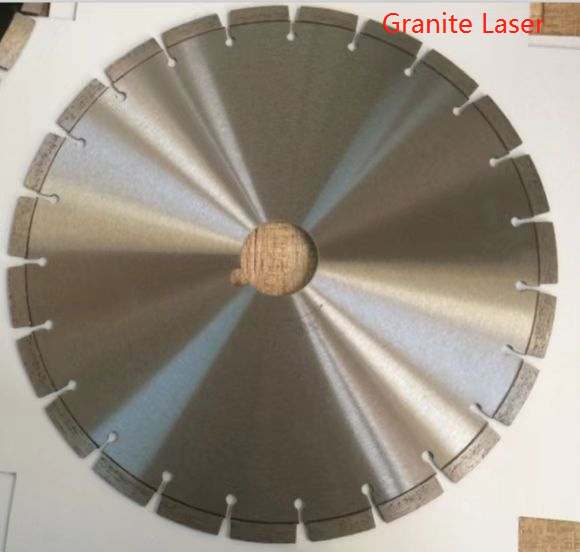 Large saw blade