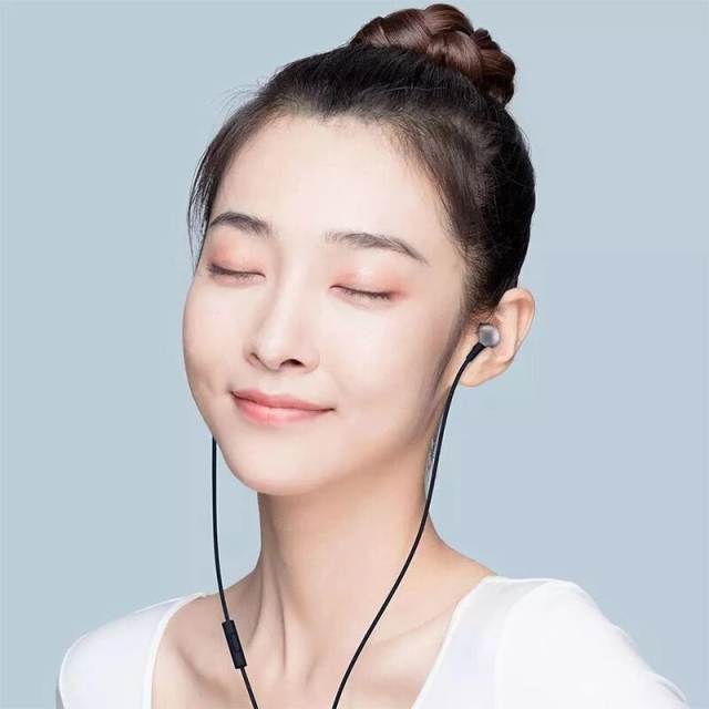 NEW Original Xiaomi Capsule Earphone 3.5mm In-Ear Stereo Headset With Microphone Wire Control Headphone