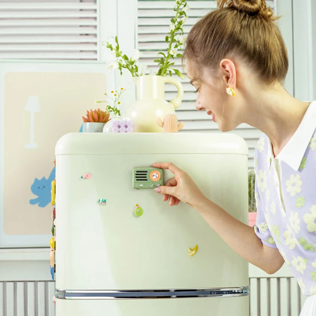 MUZEN Small Speaker Little Prince Sticker Speaker MEET Wireless Bluetooth Retro Audio Male and Female Birthday Gift