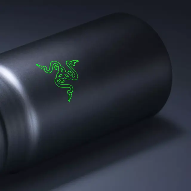 New Razer Hydrator Aluminum Water Bottle - Black - 25.3 fl oz / 750ml capacity