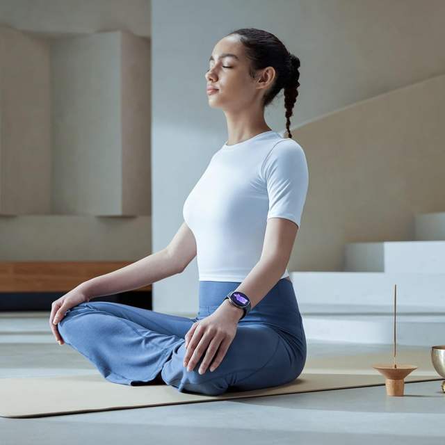 New Samsung Galaxy Watch 8 40mm AI Smart Watch Sport Band Cushion Design 3nm Processor Health & Sleep Coach Fitness Tracker