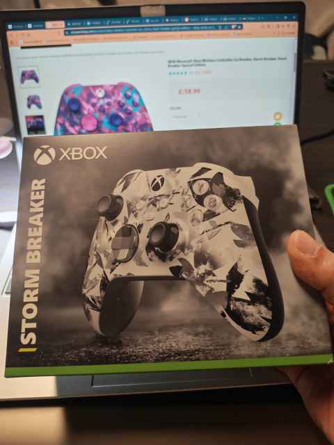 Xbox Wireless Controller Ice, Storm, Heart Breaker Special Edition – Xbox Series X|S Xbox One PCs and Cloud-Enabled Devices