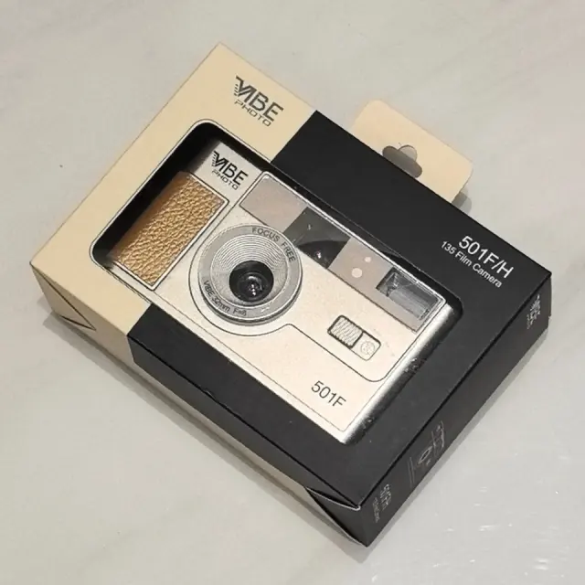 VIBE FilmGerman 501F Vintage 35mm Reusable Photo Film Camera Sandy Gold