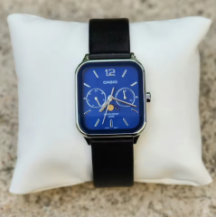 Casio MTP-M305 Serisesio Watch