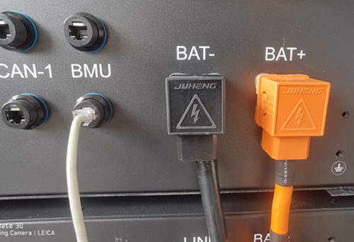 Energy storage battery